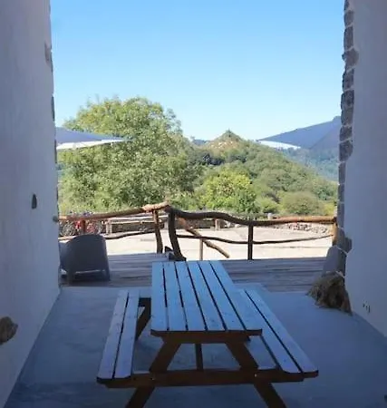 아파트 Asturias Retreats Rurales Con Encanto Y Vistas A La Montana Entre Y Ribadesella *