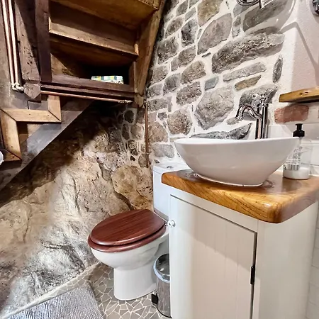 Asturias Retreats Rurales Con Encanto Y Vistas A La Montana Entre Y Ribadesella 아파트 *