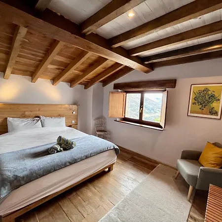 아파트 Asturias Retreats Rurales Con Encanto Y Vistas A La Montana Entre Y Ribadesella Onís